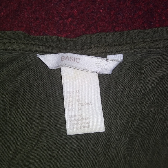 Two t-shirts - Picture 5 of 5